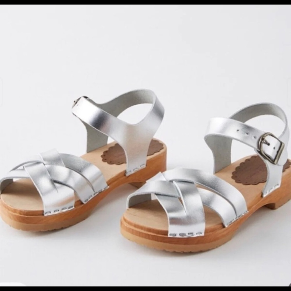 Hanna Andersson 4 silver clog sandals girl 36 shoe